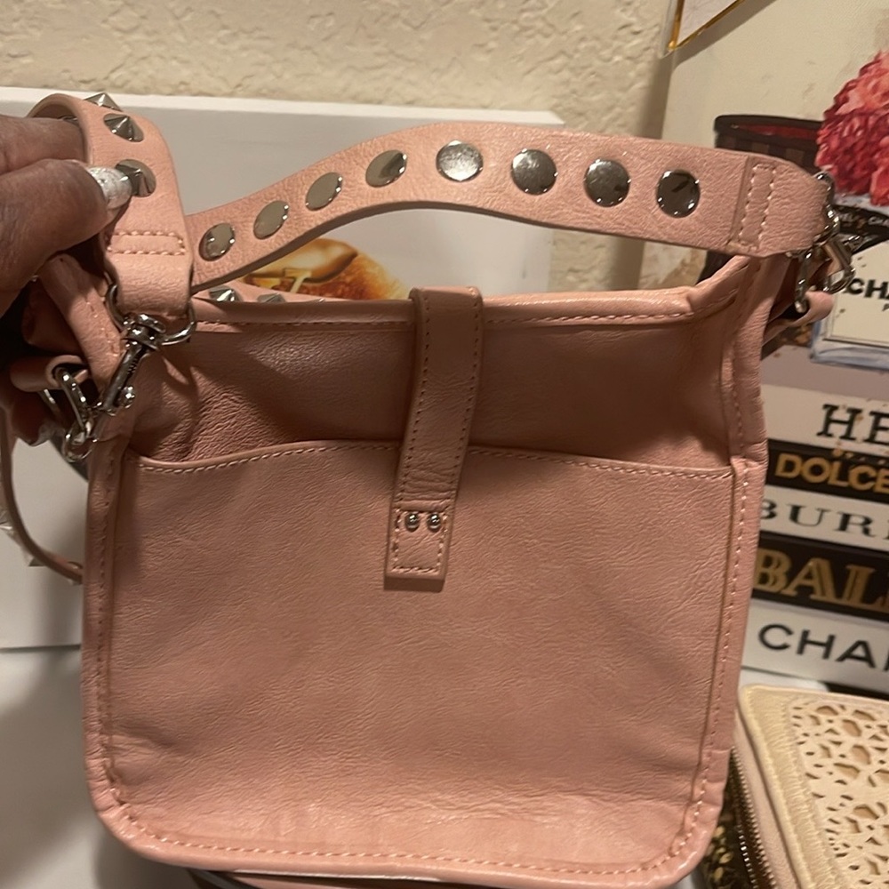 NWT NWOT EUC FASHION BAGS PICK 1 BAG or WALLET $25 per bag/clutch per wallet. - Picture 10 of 17